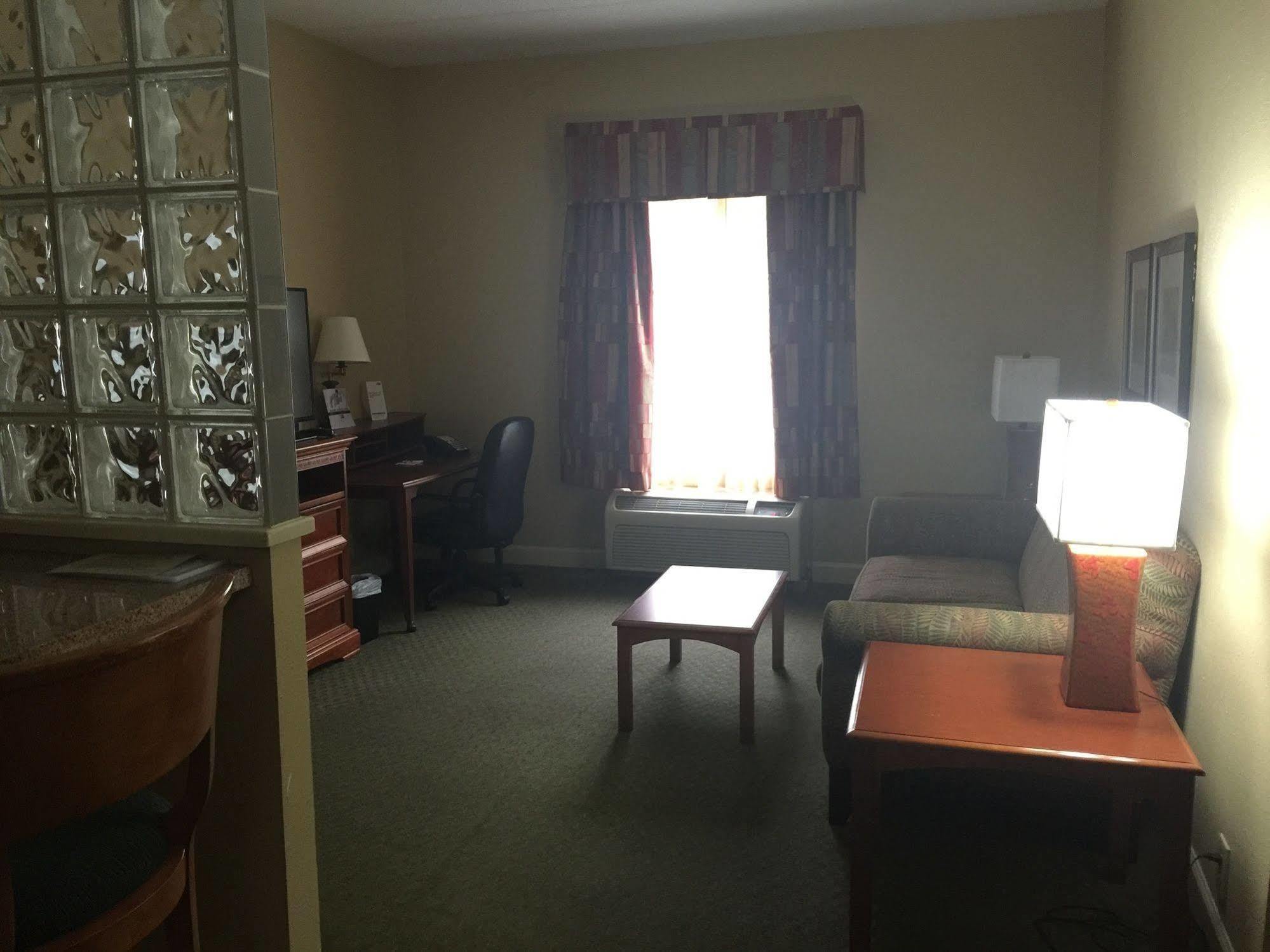 Holiday Inn Express Hotel & Suites Conover - Hickory Area By Ihg Exterior foto